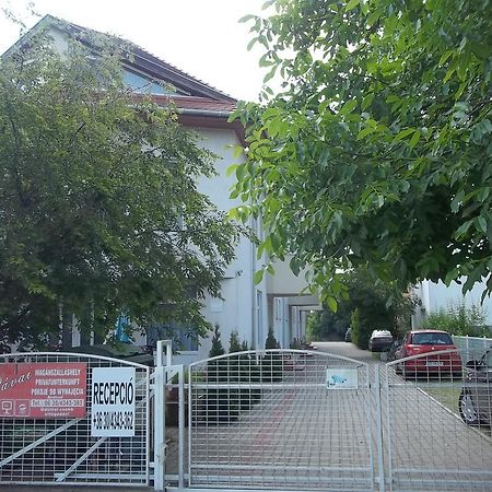 Apartman Pavai Хайдусобосло Экстерьер фото