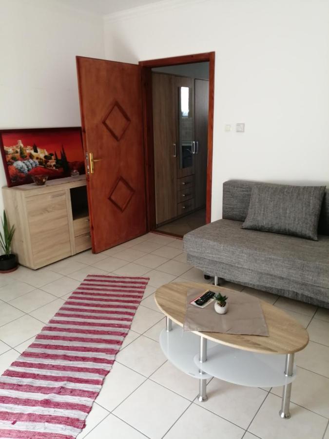 Apartman Pavai Хайдусобосло Экстерьер фото