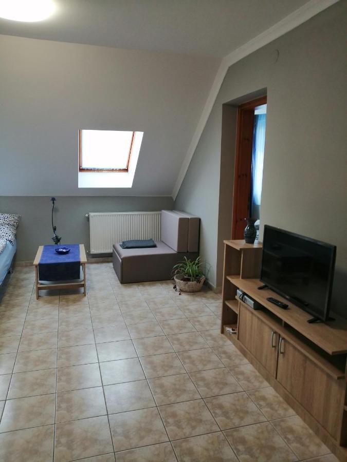 Apartman Pavai Хайдусобосло Экстерьер фото